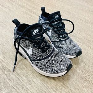 Nike Air Max Thea Ultra Sneakers